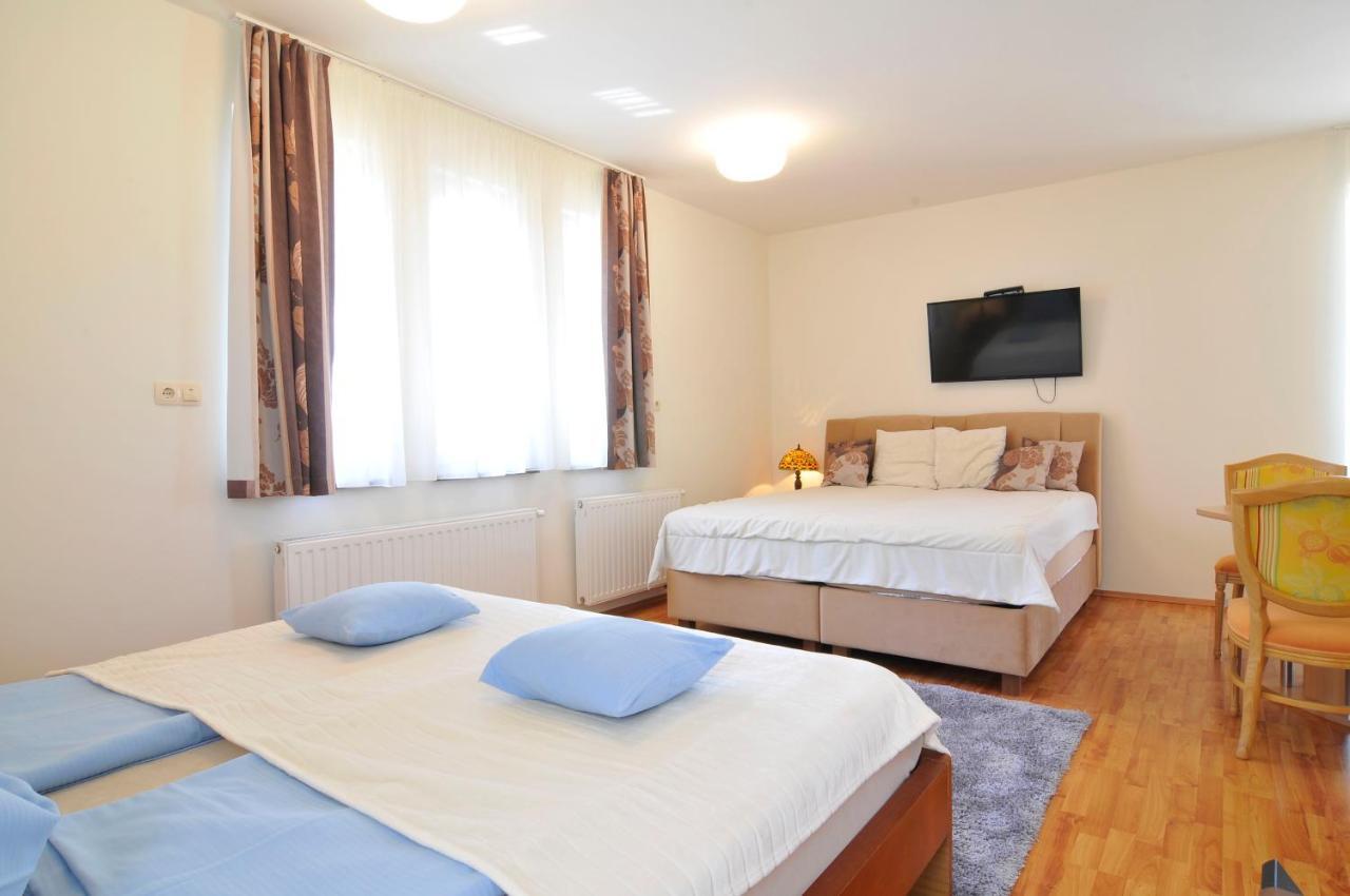 Farkas Apartman Siófok Extérieur photo