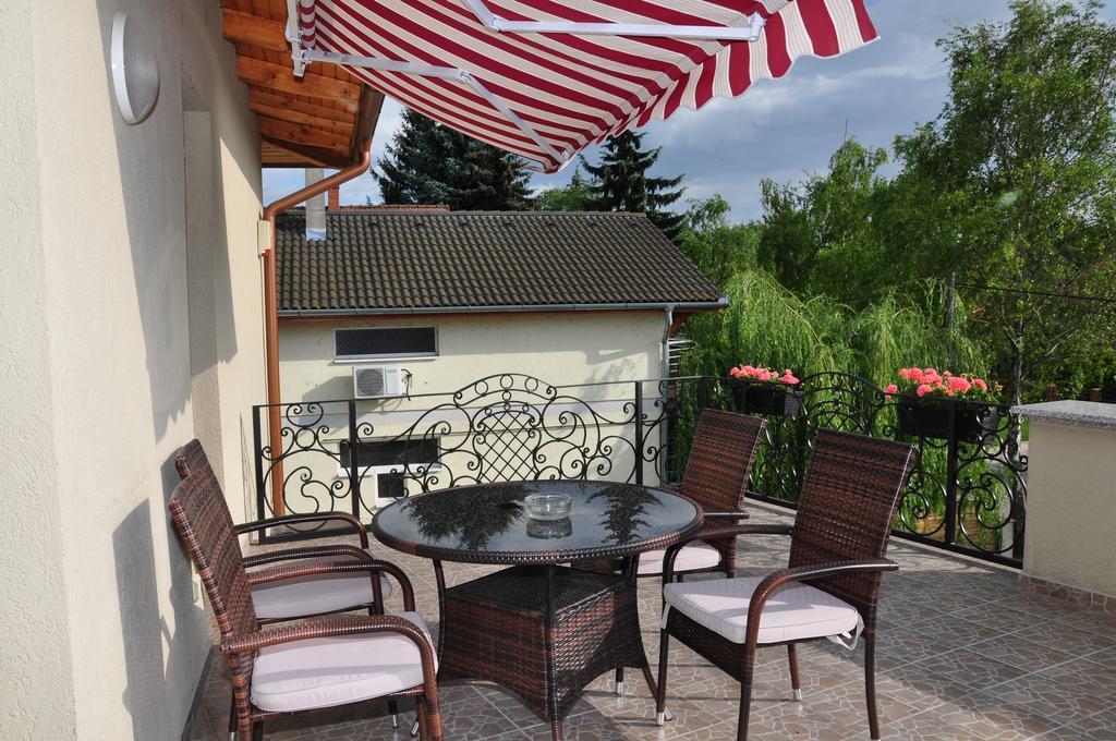 Farkas Apartman Siófok Extérieur photo